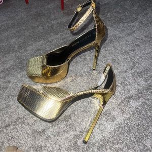 NEW GOLD SQUARE PEEP TOE PLATFORM STILETTOS